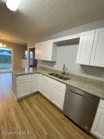 $2,200 | 6958 Newbury Way, Wilmington, NC 28411