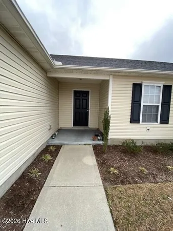 $2,200 | 6958 Newbury Way, Wilmington, NC 28411