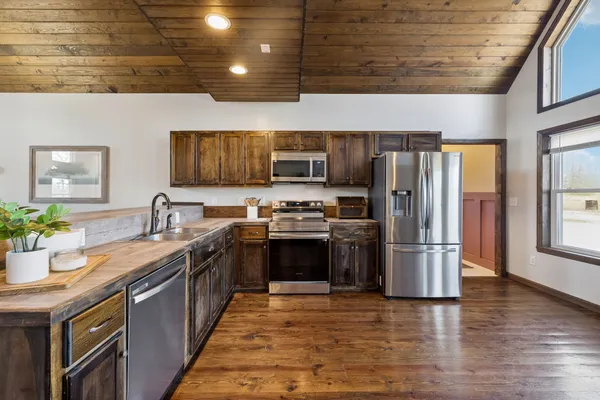 $615,000 | 267 Switzerland Road, Hohenwald, TN 38462