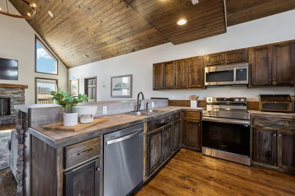 $615,000 | 267 Switzerland Road, Hohenwald, TN 38462