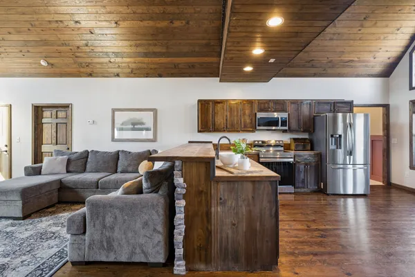 $615,000 | 267 Switzerland Road, Hohenwald, TN 38462