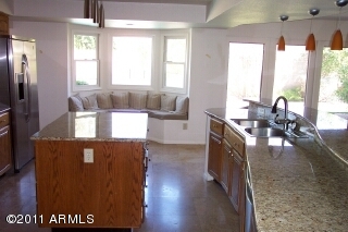 2130 East Lawrence Road Phoenix, AZ 85016 - Photo 6 of 7 Kitchen and breakfast area