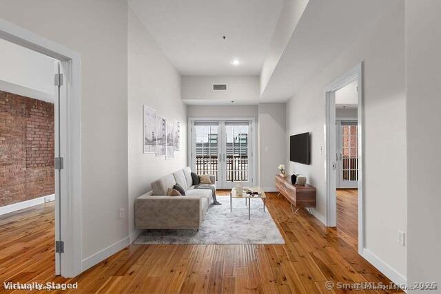 91 Church Street, Unit 2 New Haven, CT 06510 - Photo 3 of 20