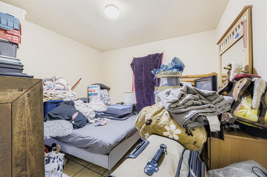2228 Sims Drive Fort Worth, TX 76119 - Photo 13 of 15 a view of a workspace with furniture
