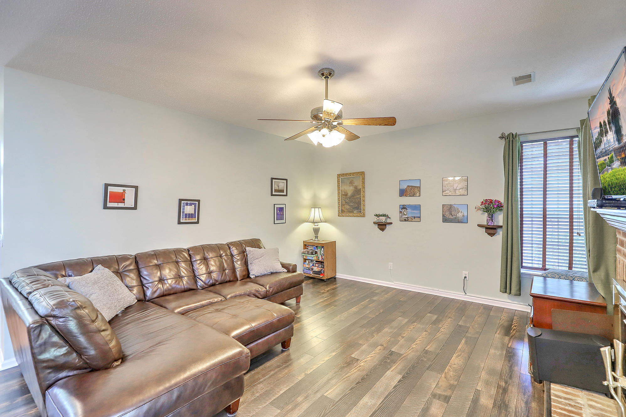 112 Windsor Mill Road Goose Creek, SC 29445 - Photo 10 of 38 IMG_6605_6_7