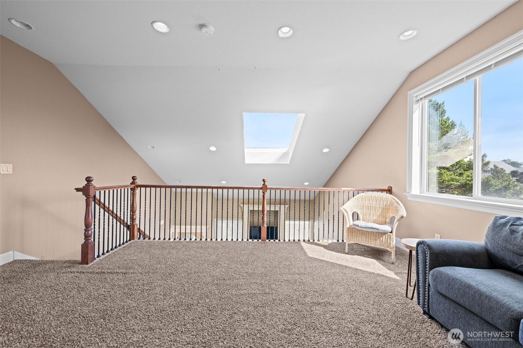 138 28th Street Northwest Long Beach, WA 98631 - Photo 22 of 35