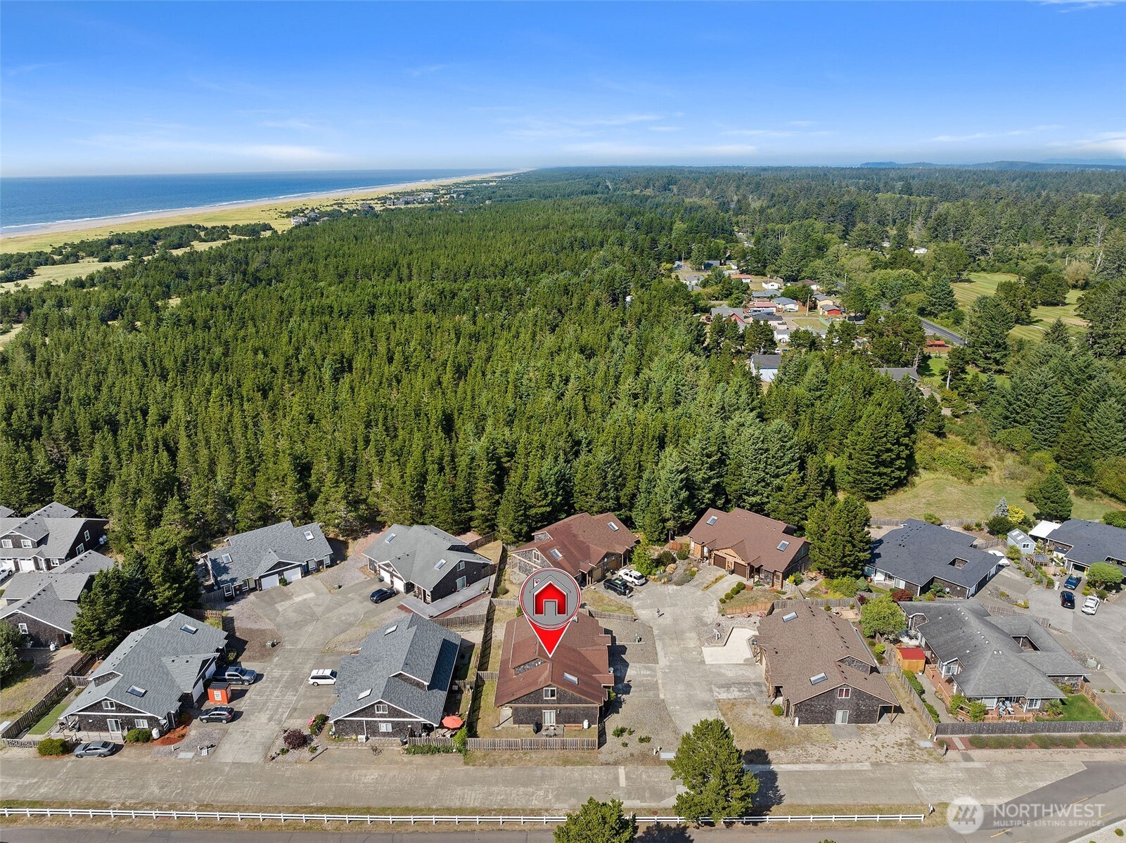 138 28th Street Northwest Long Beach, WA 98631 - Photo 32 of 35