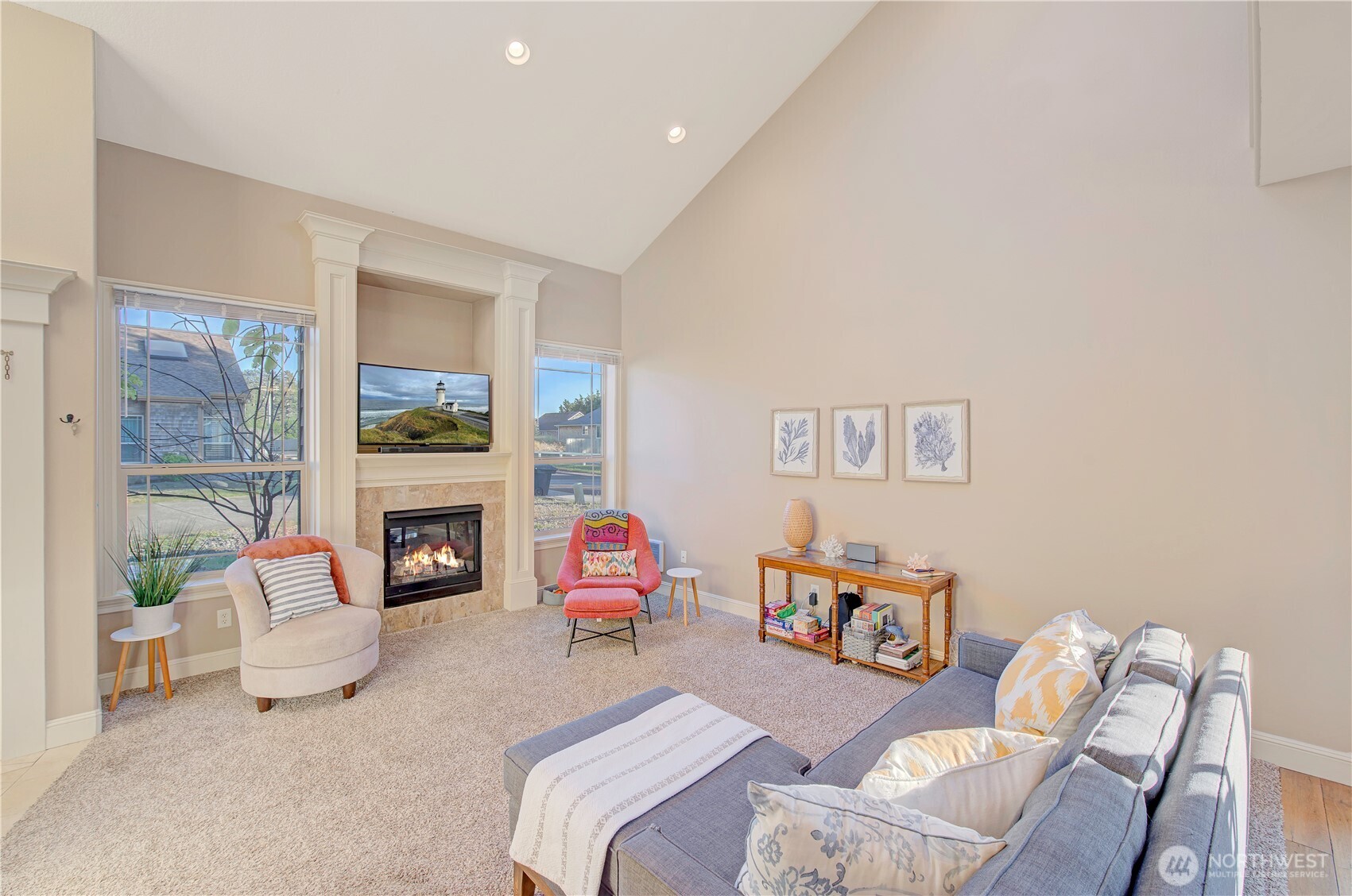 138 28th Street Northwest Long Beach, WA 98631 - Photo 4 of 35