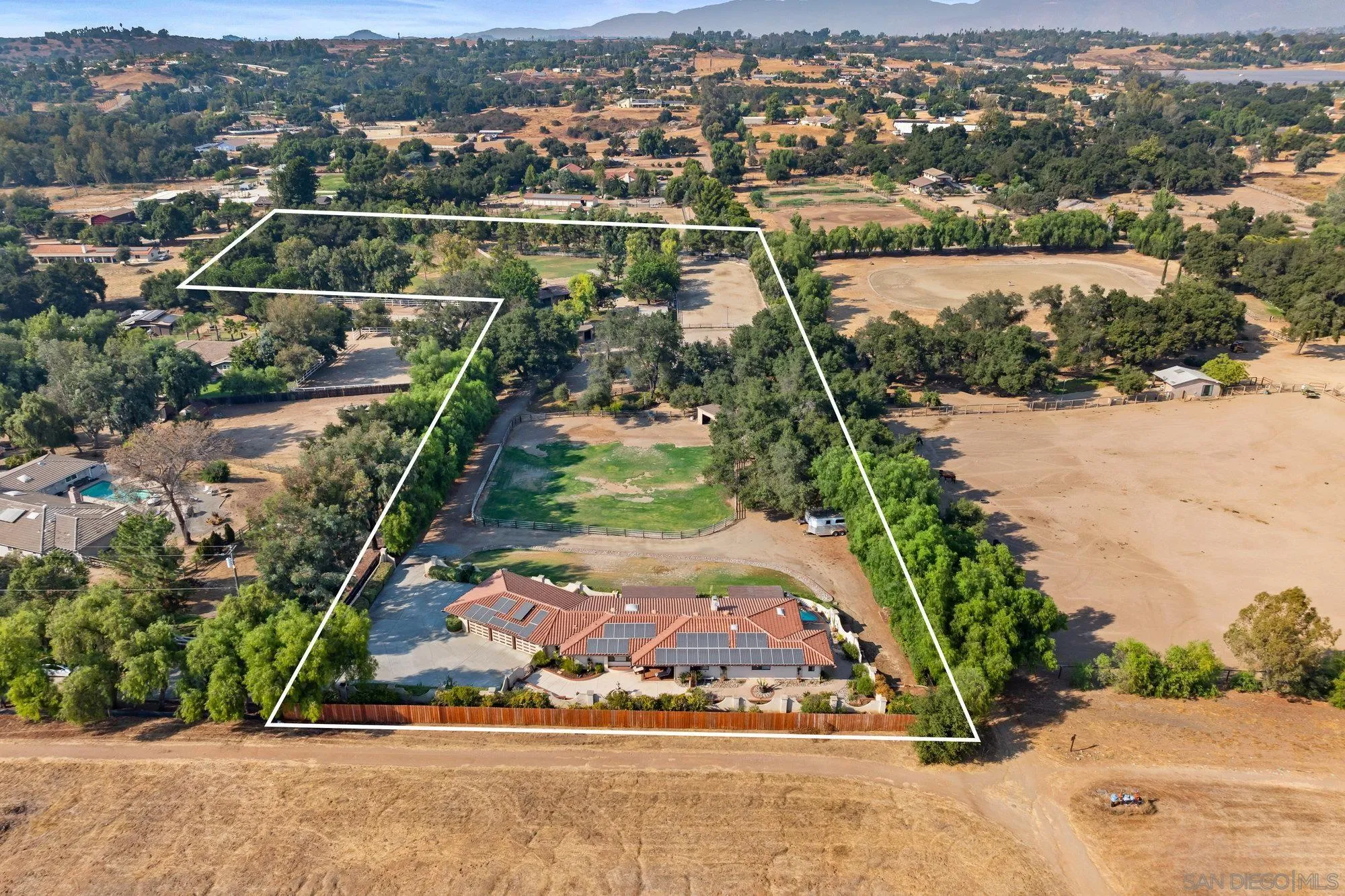 13970 Misty Oak Road Valley Center, CA 92082 - Photo 2 of 54