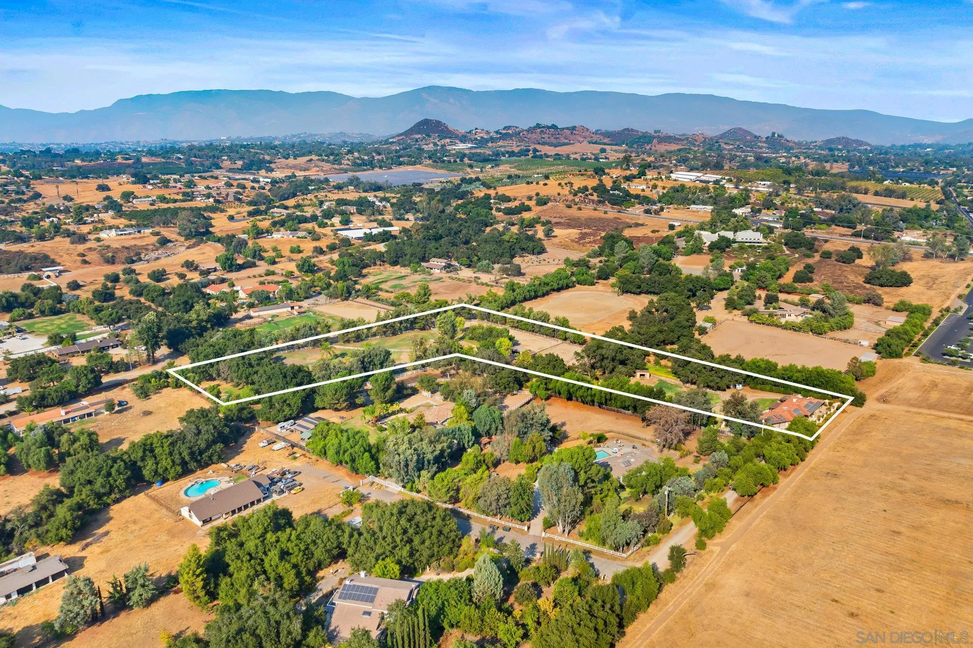 13970 Misty Oak Road Valley Center, CA 92082 - Photo 48 of 54