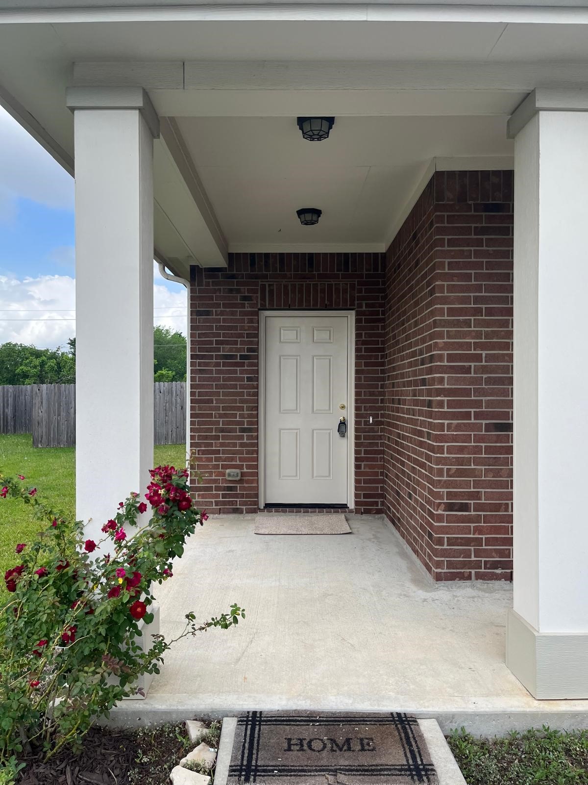 13402 Treshill Court Houston, TX 77049 - Photo 2 of 20