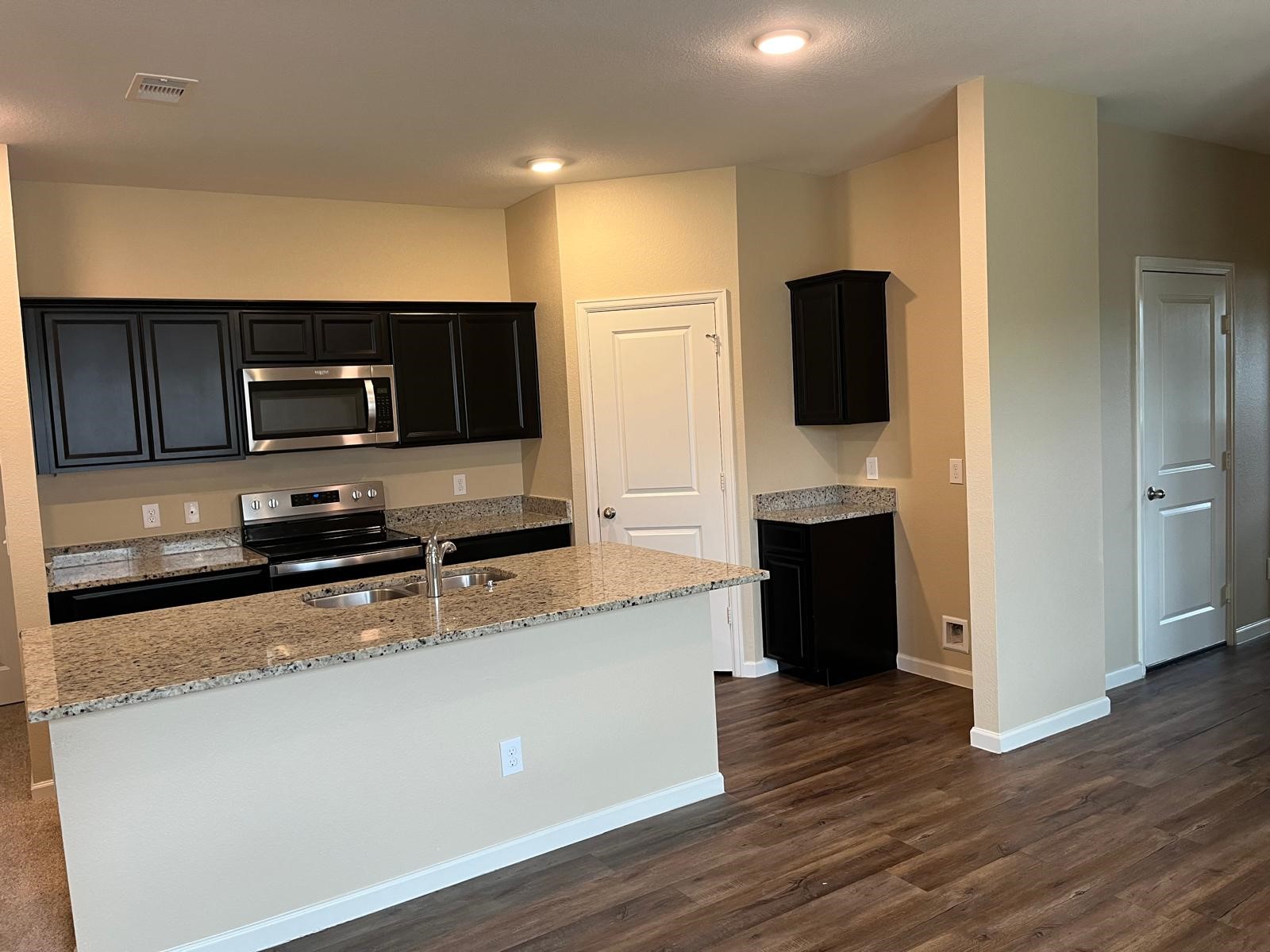 13402 Treshill Court Houston, TX 77049 - Photo 6 of 20