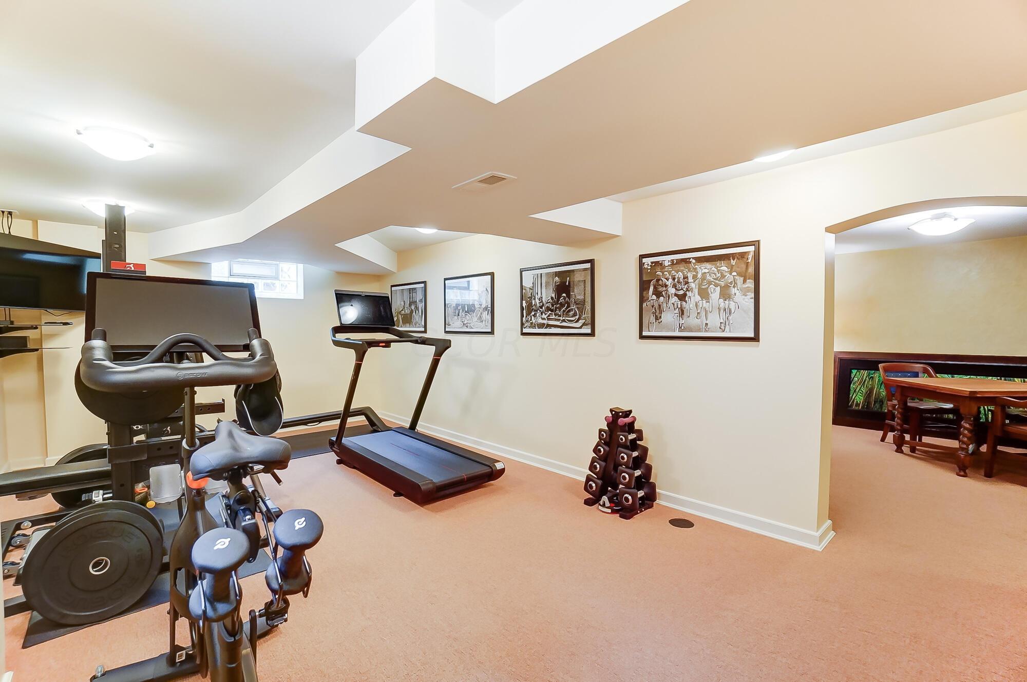 1874 Collingswood Road Upper Arlington, OH 43221 - Photo 80 of 113 084