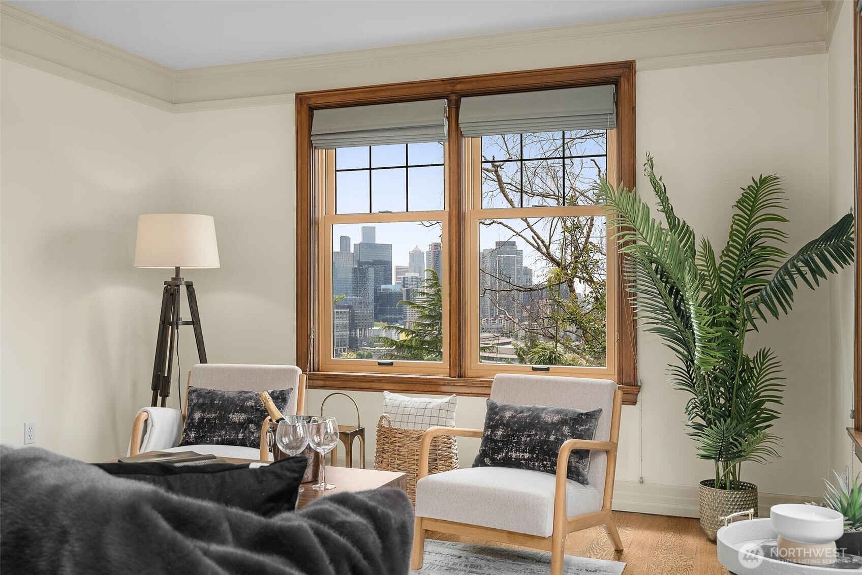 405 Prospect Street, Unit 201 Seattle, WA 98109 - Photo 12 of 40