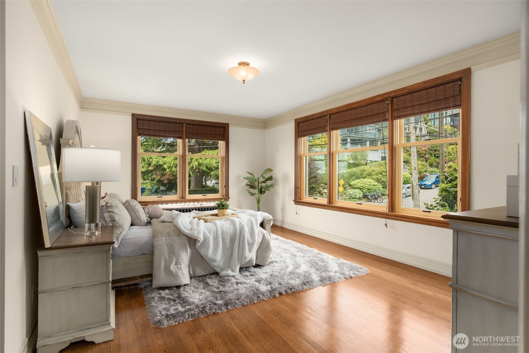 405 Prospect Street, Unit 201 Seattle, WA 98109 - Photo 22 of 40