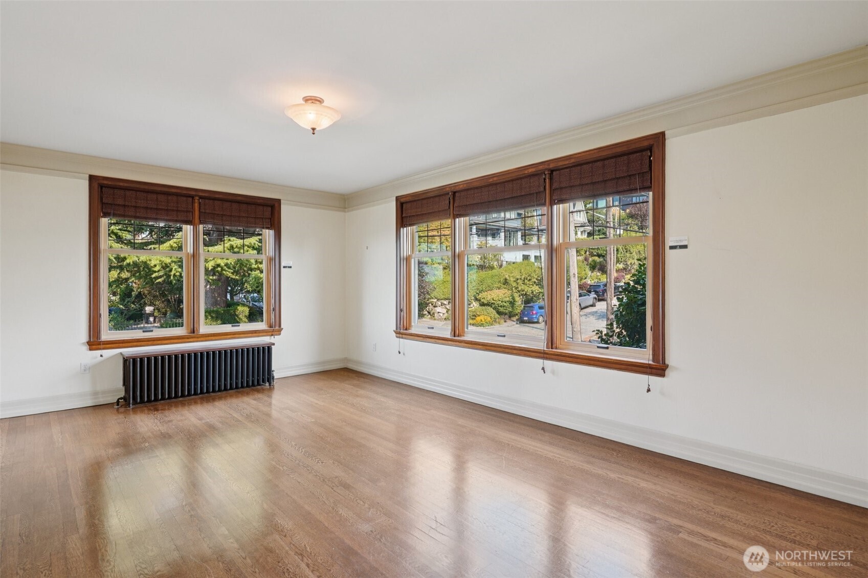 405 Prospect Street, Unit 201 Seattle, WA 98109 - Photo 23 of 40