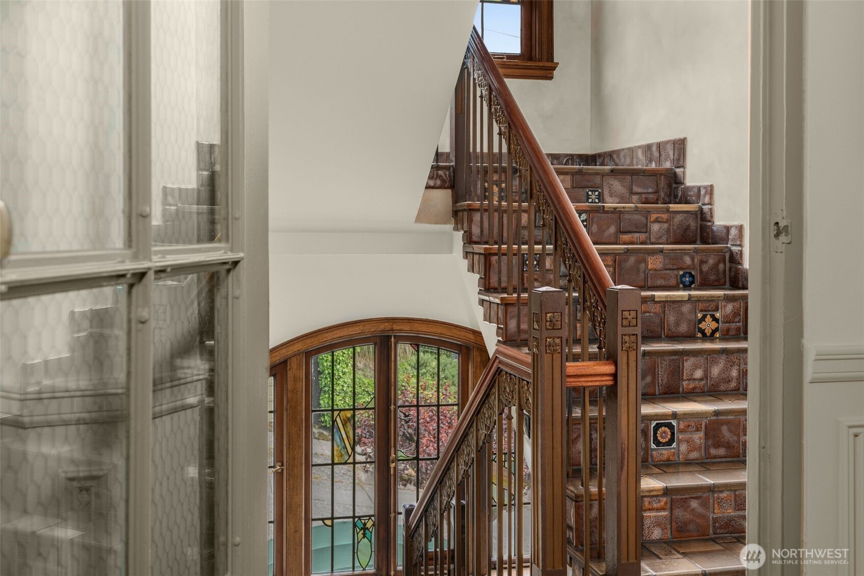 405 Prospect Street, Unit 201 Seattle, WA 98109 - Photo 35 of 40