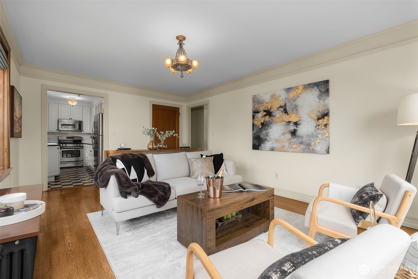 405 Prospect Street, Unit 201 Seattle, WA 98109 - Photo 7 of 40