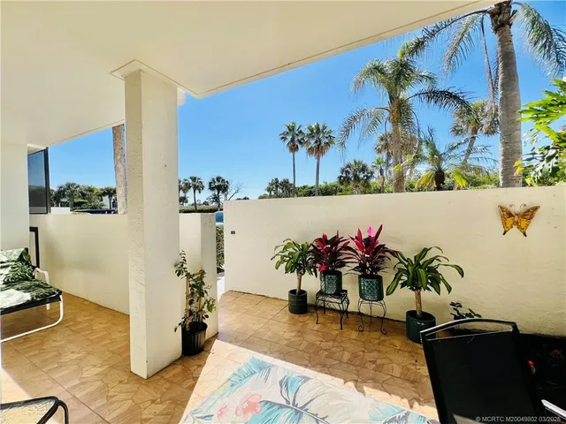 $2,000 | 3792 Northeast Ocean Boulevard, Unit 103, Jensen Beach, FL 34957