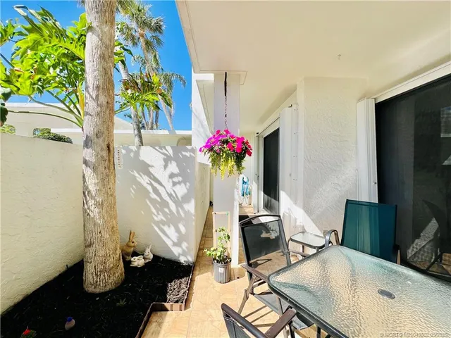 $2,000 | 3792 Northeast Ocean Boulevard, Unit 103, Jensen Beach, FL 34957