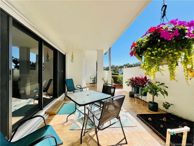 $2,000 | 3792 Northeast Ocean Boulevard, Unit 103, Jensen Beach, FL 34957