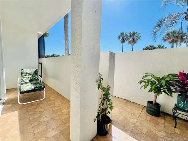 $2,000 | 3792 Northeast Ocean Boulevard, Unit 103, Jensen Beach, FL 34957