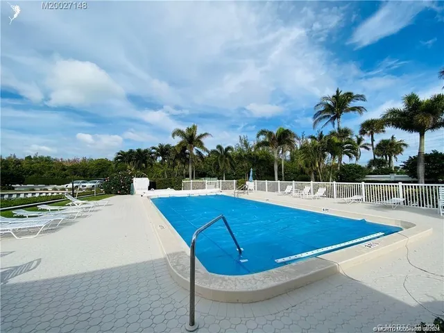 $2,000 | 3792 Northeast Ocean Boulevard, Unit 103, Jensen Beach, FL 34957