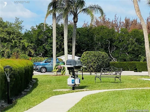 $2,000 | 3792 Northeast Ocean Boulevard, Unit 103, Jensen Beach, FL 34957