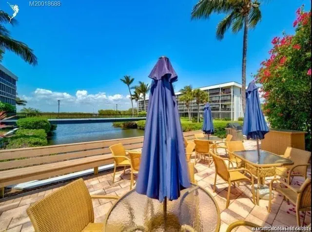 $2,000 | 3792 Northeast Ocean Boulevard, Unit 103, Jensen Beach, FL 34957