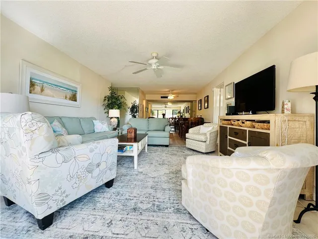 $2,000 | 3792 Northeast Ocean Boulevard, Unit 103, Jensen Beach, FL 34957