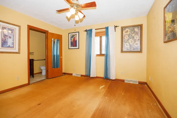 $275,000 | 1202 North Linden Street, Normal, IL 61761