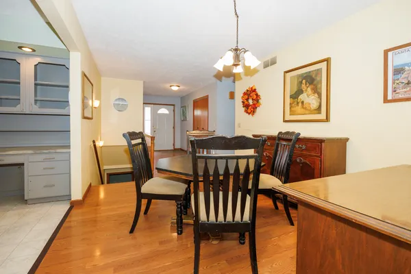 $275,000 | 1202 North Linden Street, Normal, IL 61761