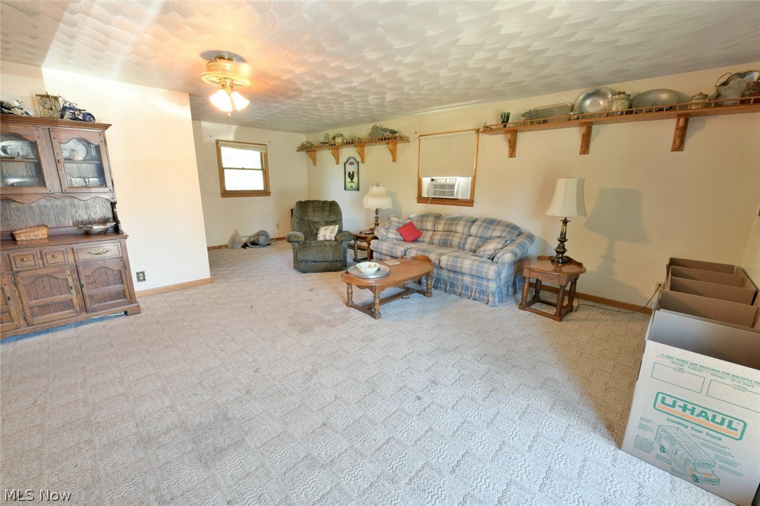 1055 Richey Road Zanesville, OH 43701 - Photo 4 of 15 Gallery Image 4