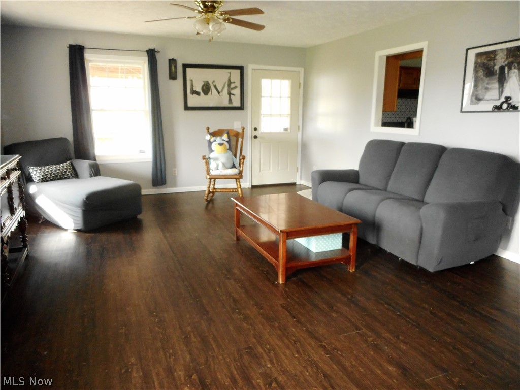 7301 Depot Road Ashtabula, OH 44004 - Photo 5 of 26 Wonderful Family Room and entrance from the outside deck and pool.