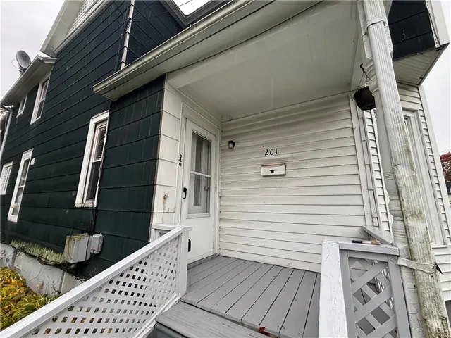 $1,200 | 240 Bridge Street, Corning, NY 14830