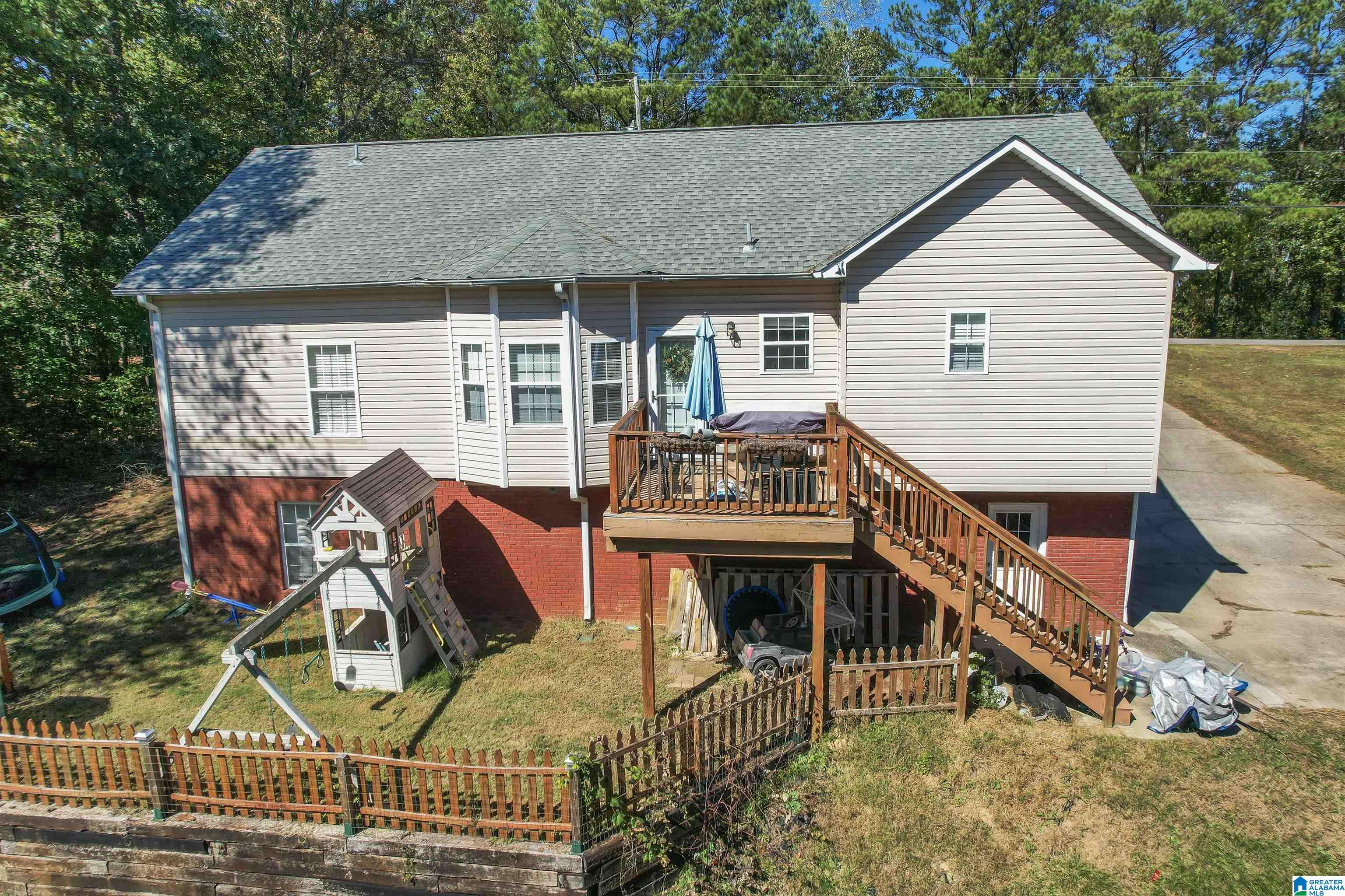 215 Woodland Ridge Road Odenville, AL 35120 - Photo 6 of 31