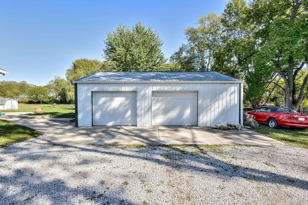6977 Tussic St Road Westerville, OH 43082 - Photo 4 of 32 1-4