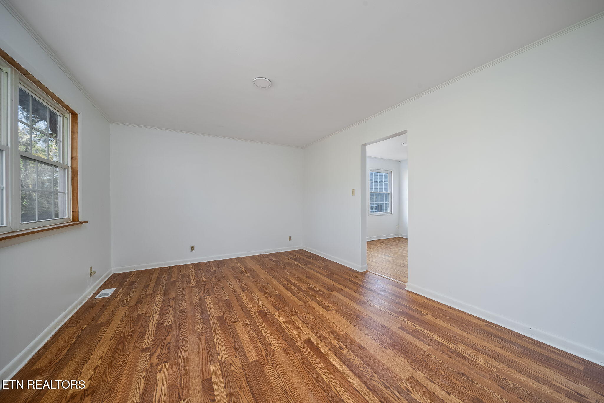 104 Andover Circle Oak Ridge, TN 37830 - Photo 13 of 37 Primary BR 2
