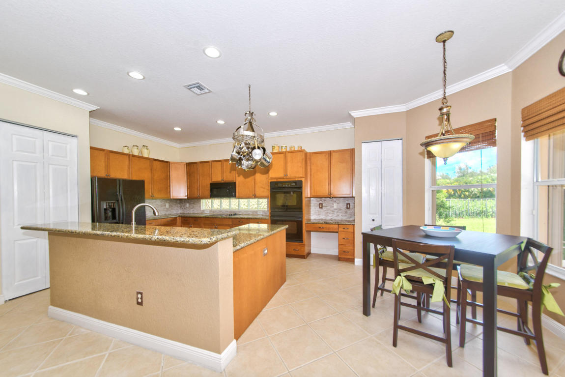 10985 Sunset Ridge Circle Boynton Beach, FL 33473 - Photo 10 of 42 SR11