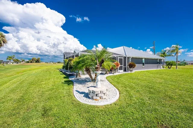 $638,000 | 20 Bunker Terrace, Rotonda West, FL 33947