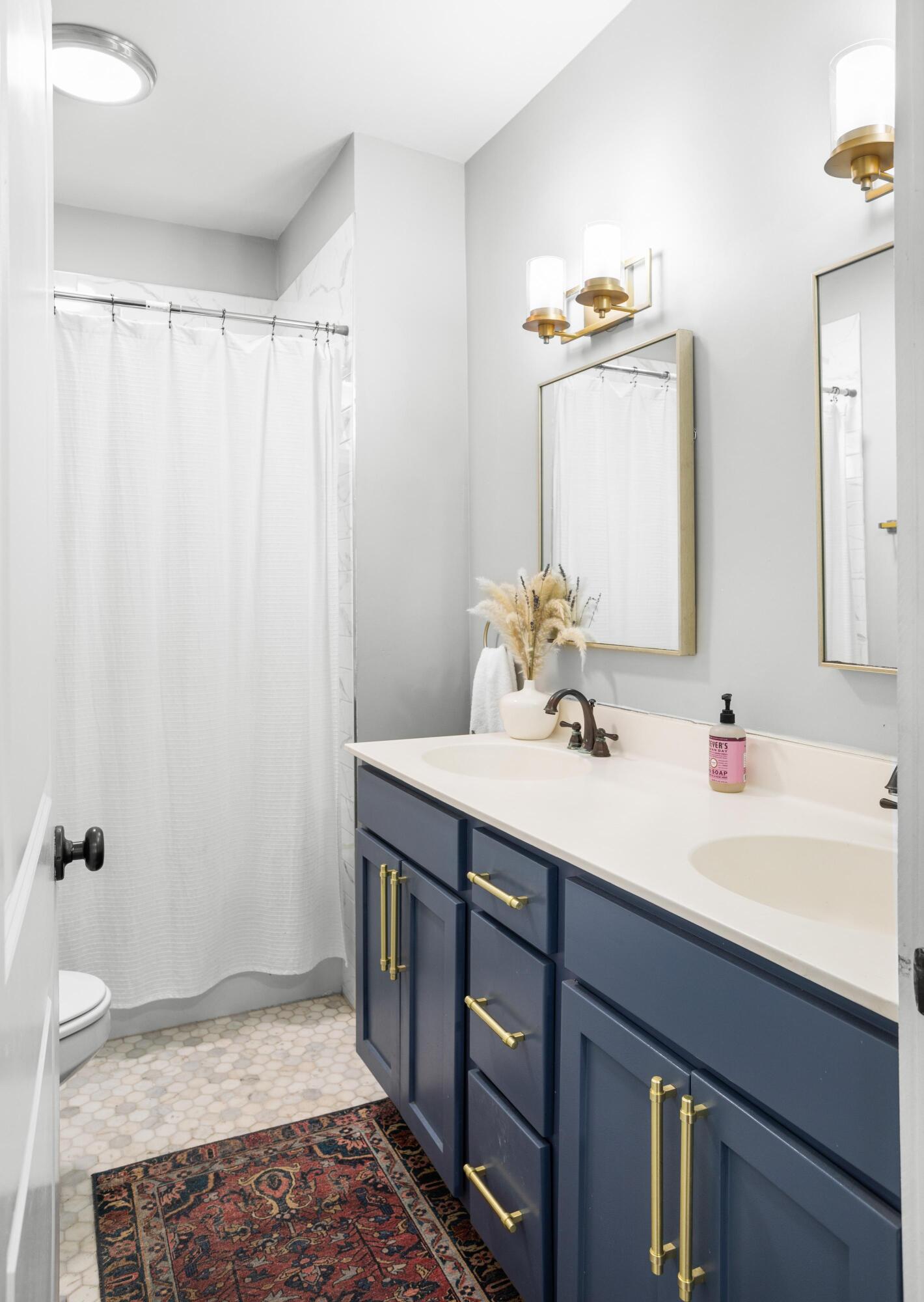 704 Rutledge Avenue, Unit A&B Charleston, SC 29403 - Photo 11 of 49 124251-CoastalRePhoto-4570
