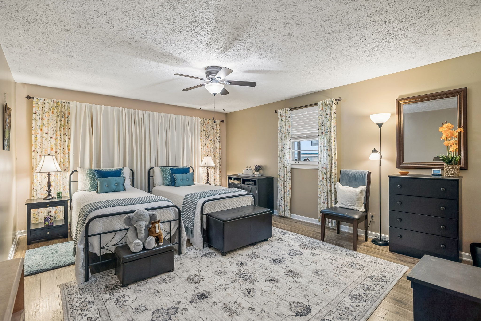 6200 Pinewood Road Nunnelly, TN 37137 - Photo 52 of 57 a bedroom with a bed a table and chair