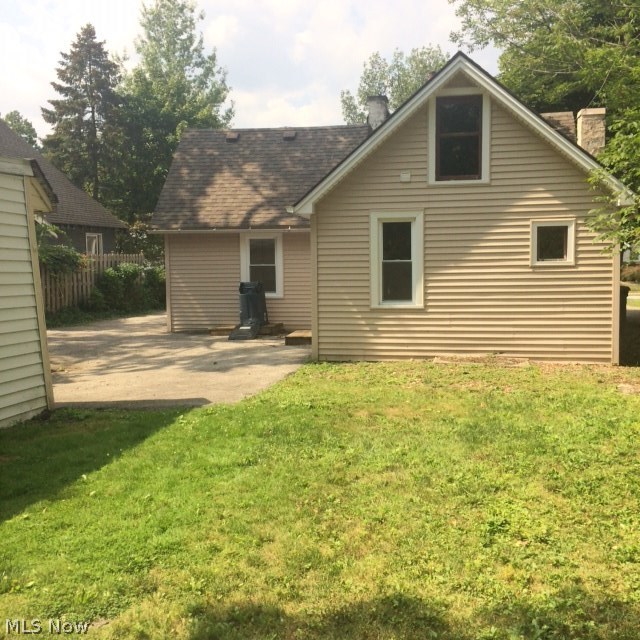1231 Irene Road Lyndhurst, OH 44124 - Photo 11 of 12 Gallery Image 11