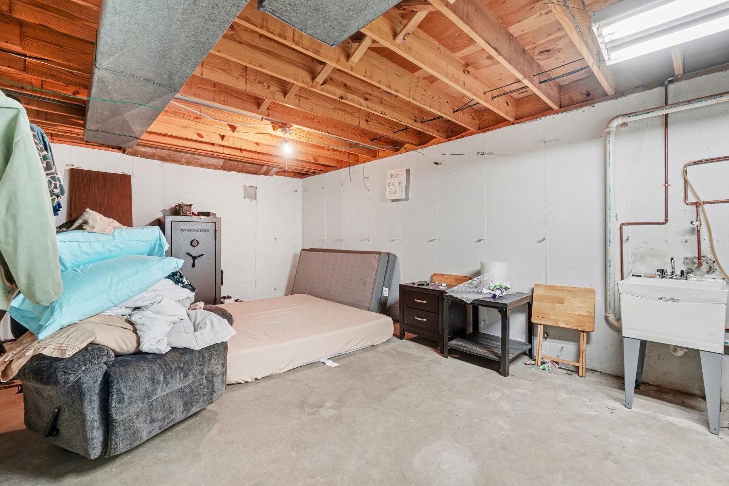 24981 State Line Road Lawrenceburg, IN 47025 - Photo 17 of 25