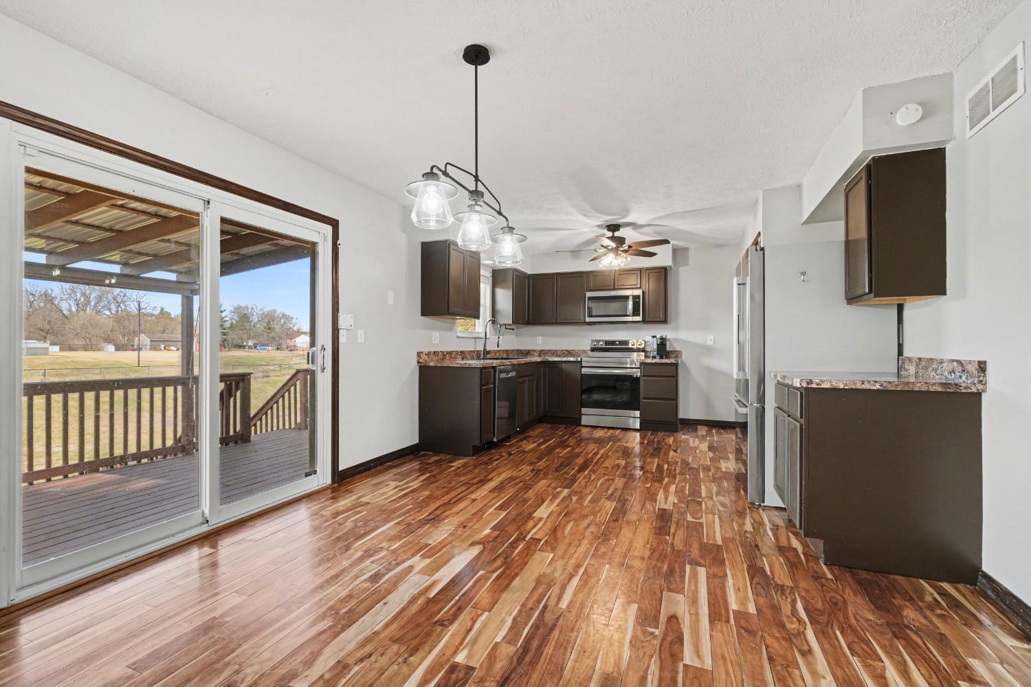 24981 State Line Road Lawrenceburg, IN 47025 - Photo 5 of 25