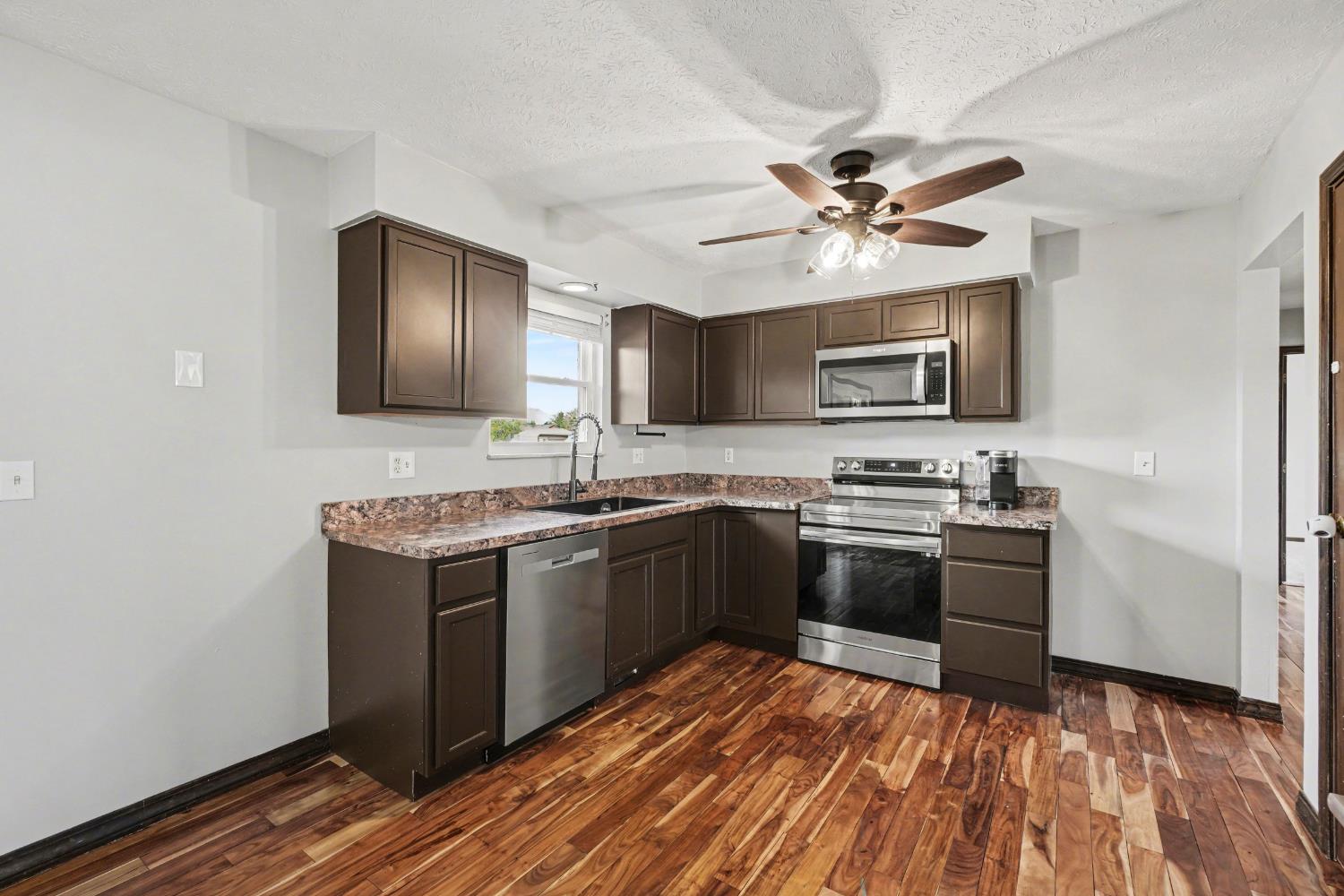 24981 State Line Road Lawrenceburg, IN 47025 - Photo 6 of 25