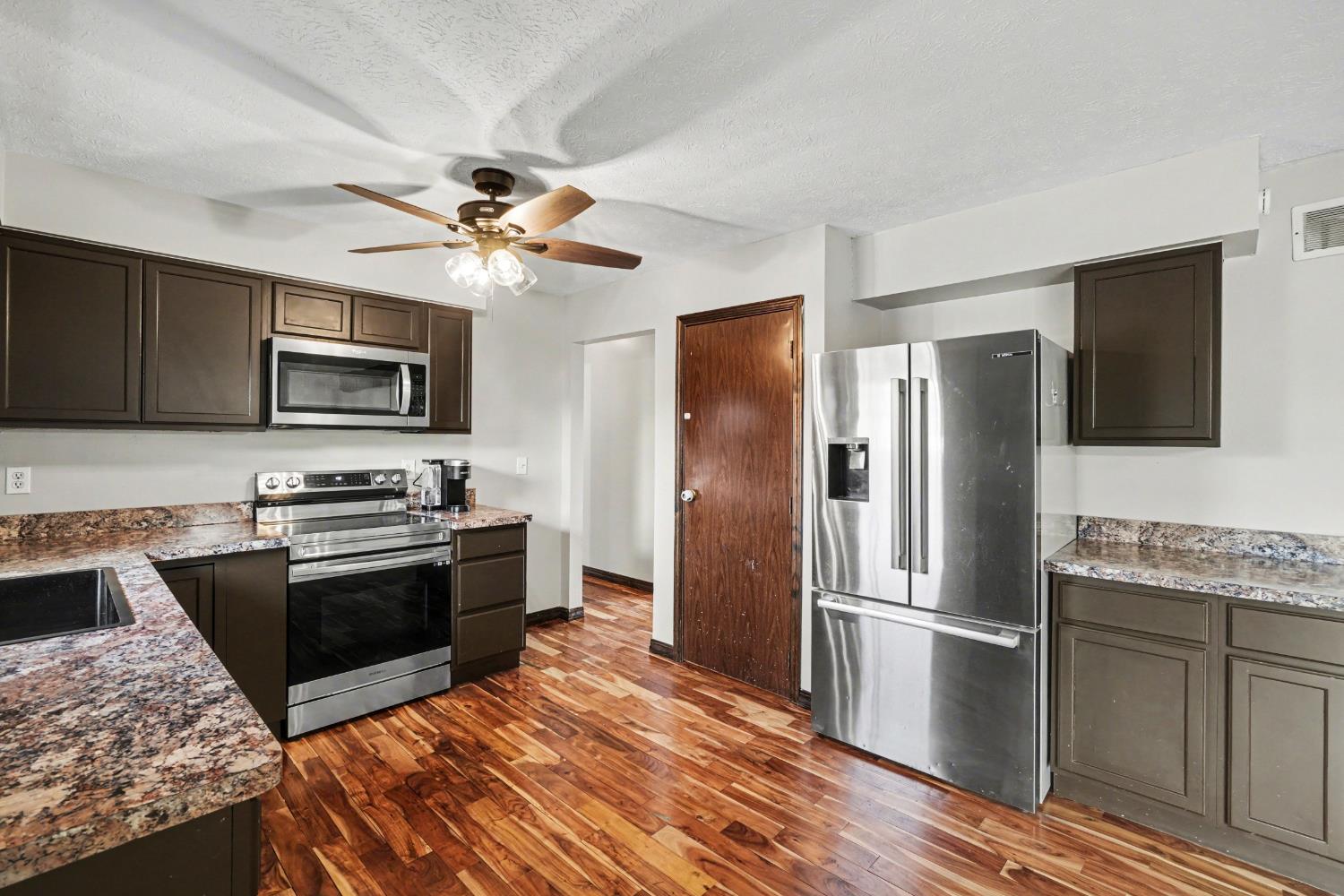 24981 State Line Road Lawrenceburg, IN 47025 - Photo 7 of 25