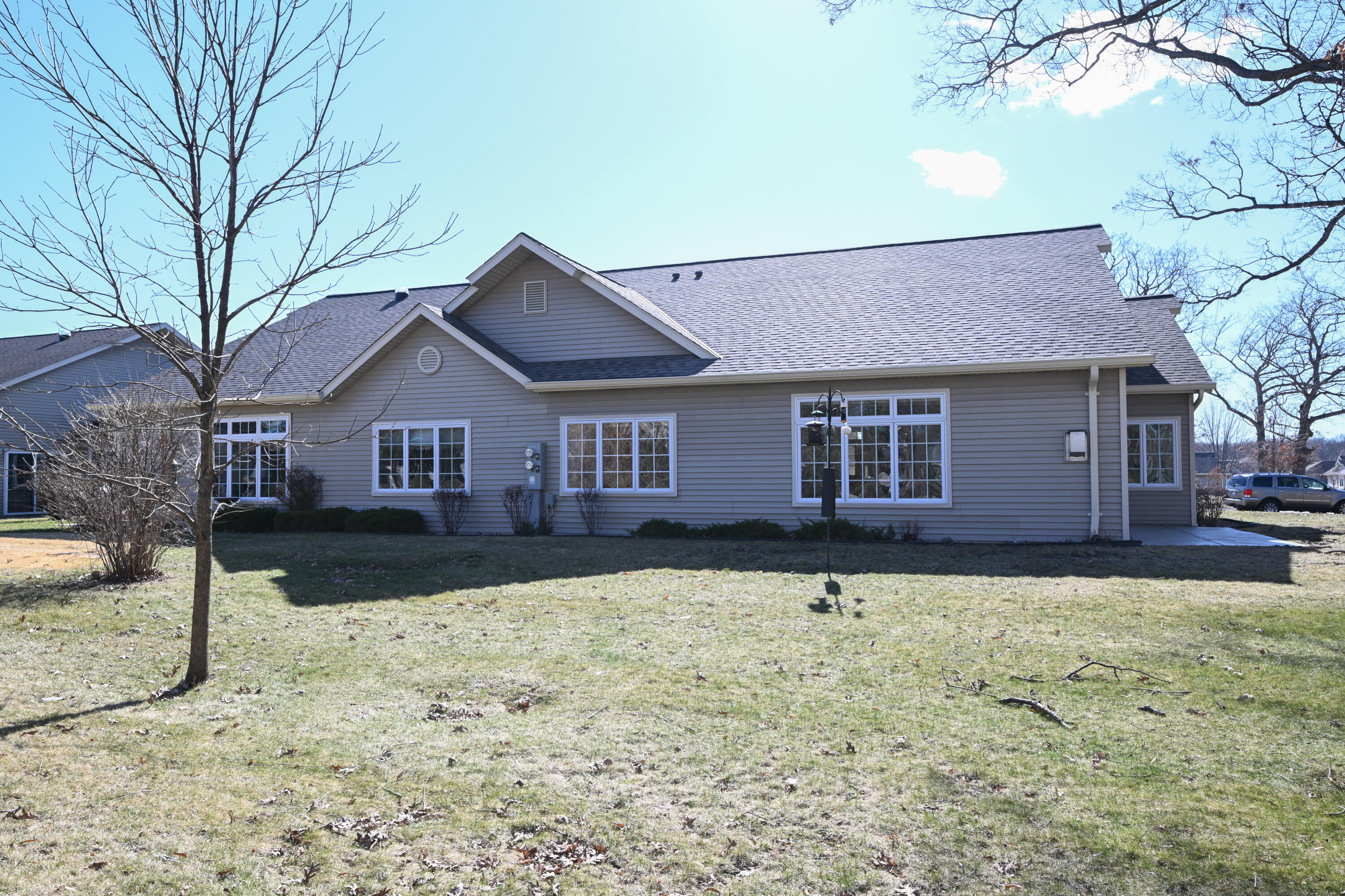 5347 South Butterfield Way Greenfield, WI 53221 - Photo 30 of 30 Back
