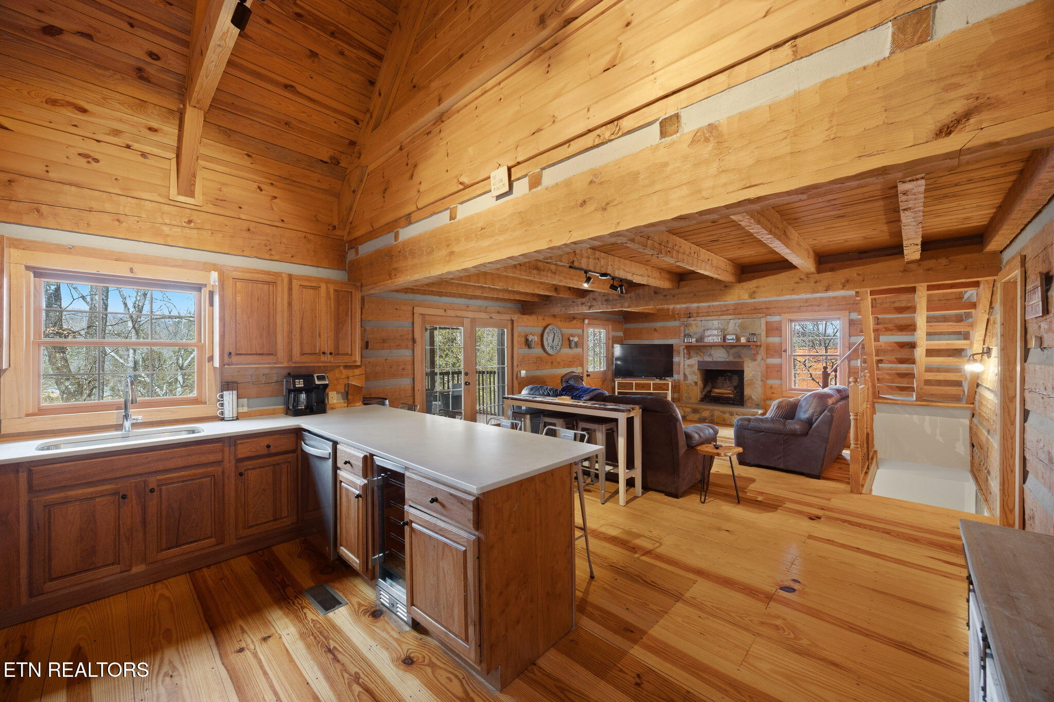 167 Edwards Road Maynardville, TN 37807 - Photo 2 of 47 6-web-or-mls-008RS9_0314