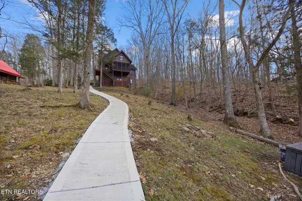 $949,900 | 167 Edwards Road, Maynardville, TN 37807
